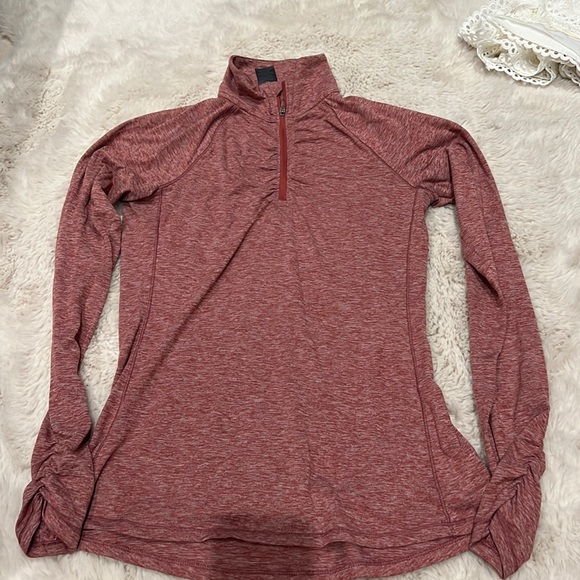 Perfect condition long sleeved workout shirt